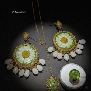 Golden Daisy Resin Jewelry Set – Handmade Earrings, Pendant & Ring with Real Flowers